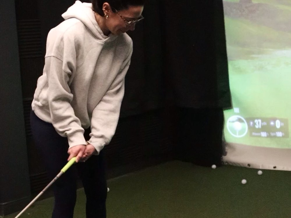 Golf simulator training at Athletic Republic Escape